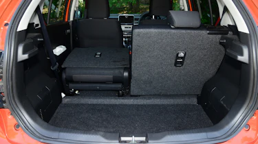 Suzuki Ignis - loadspace