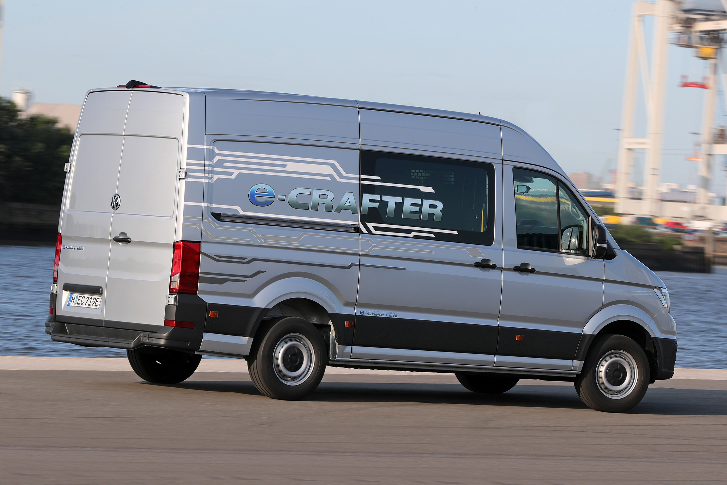 Volkswagen e-Crafter rear