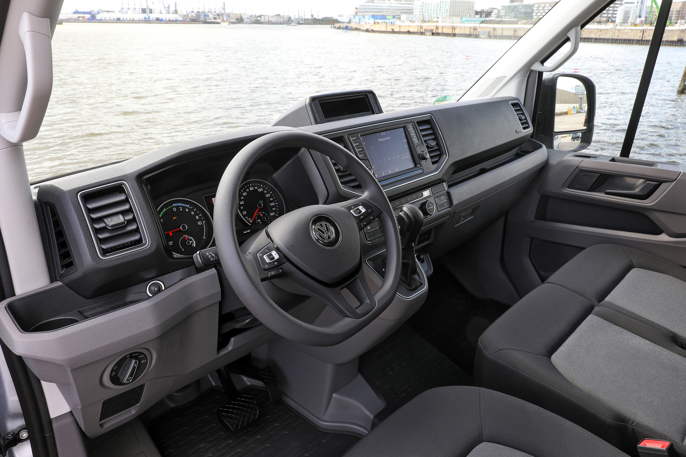 Volkswagen e-Crafter interior