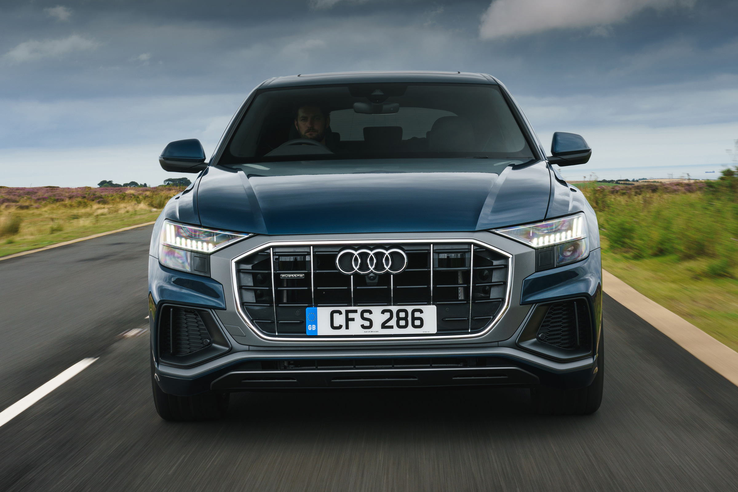 Audi Q8 - front