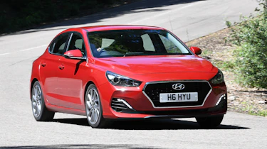 Hyundai i30 Fastback - front