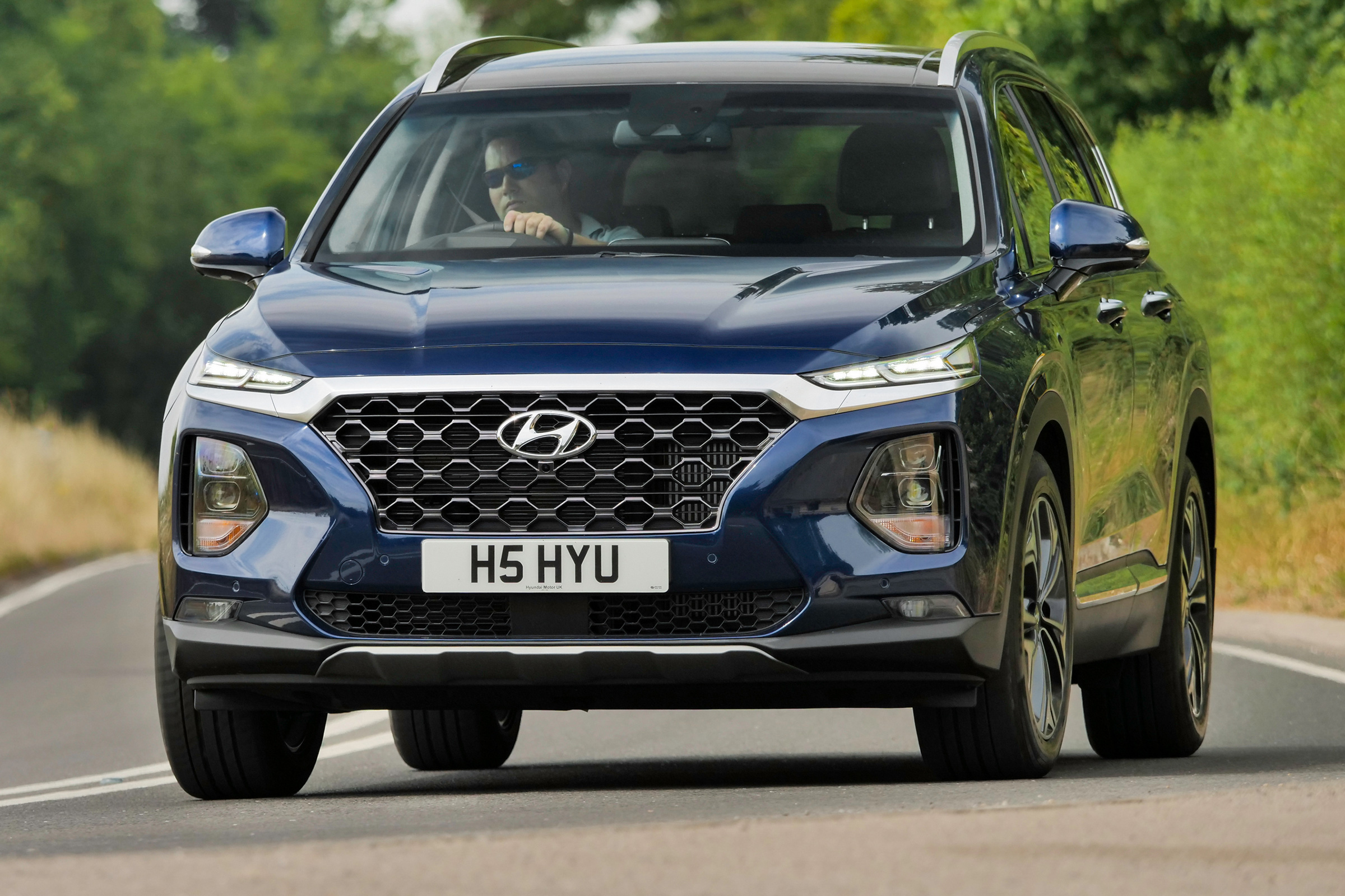 Hyundai Santa Fe - front