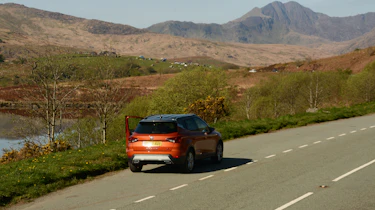 SEAT Arona FR - rear
