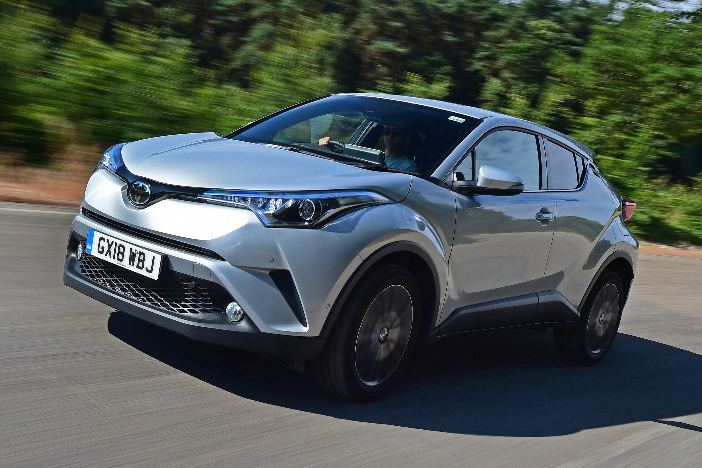 Toyota C-HR - front