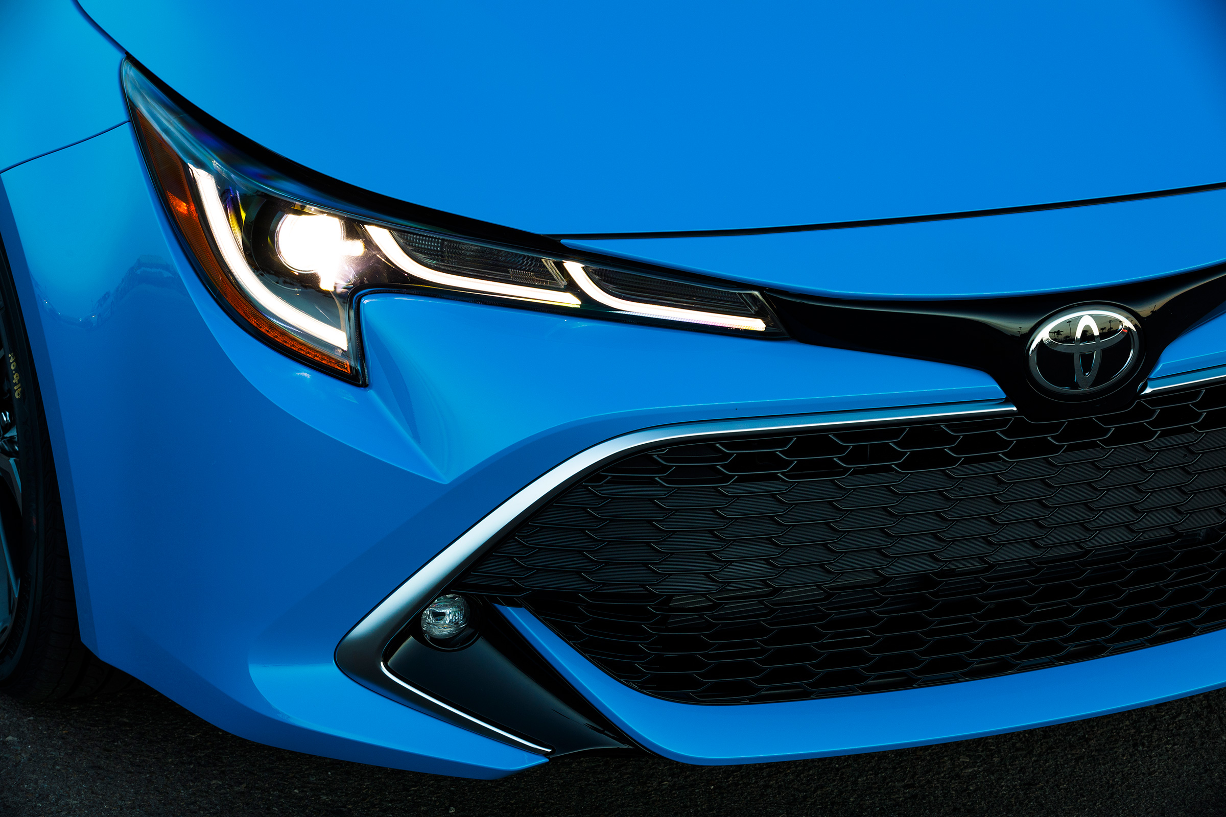 Toyota Corolla - headlight