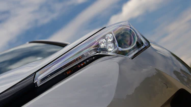 Toyota C-HR - headlight
