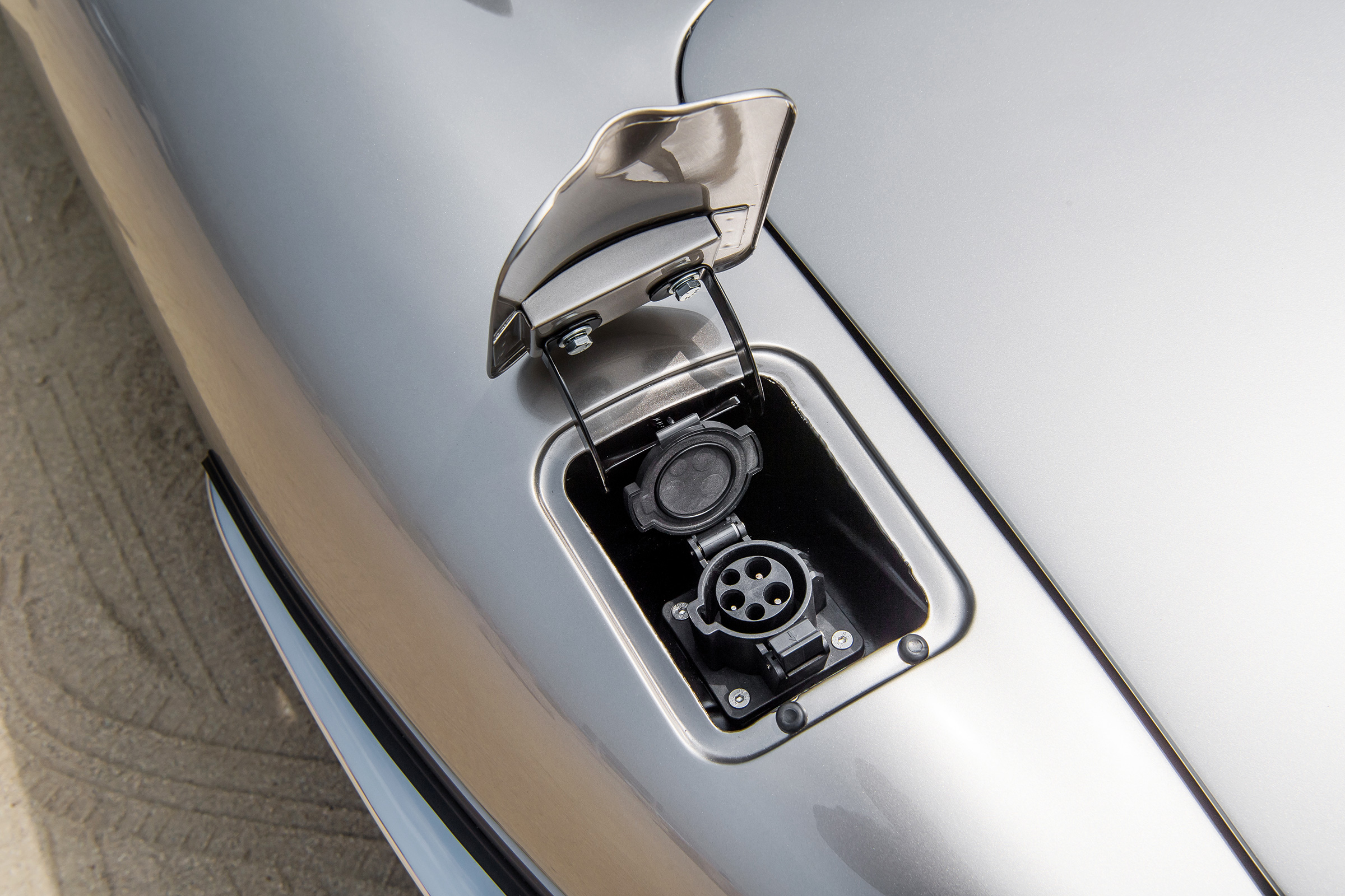 Jaguar E-Type Zero prototype - charging point