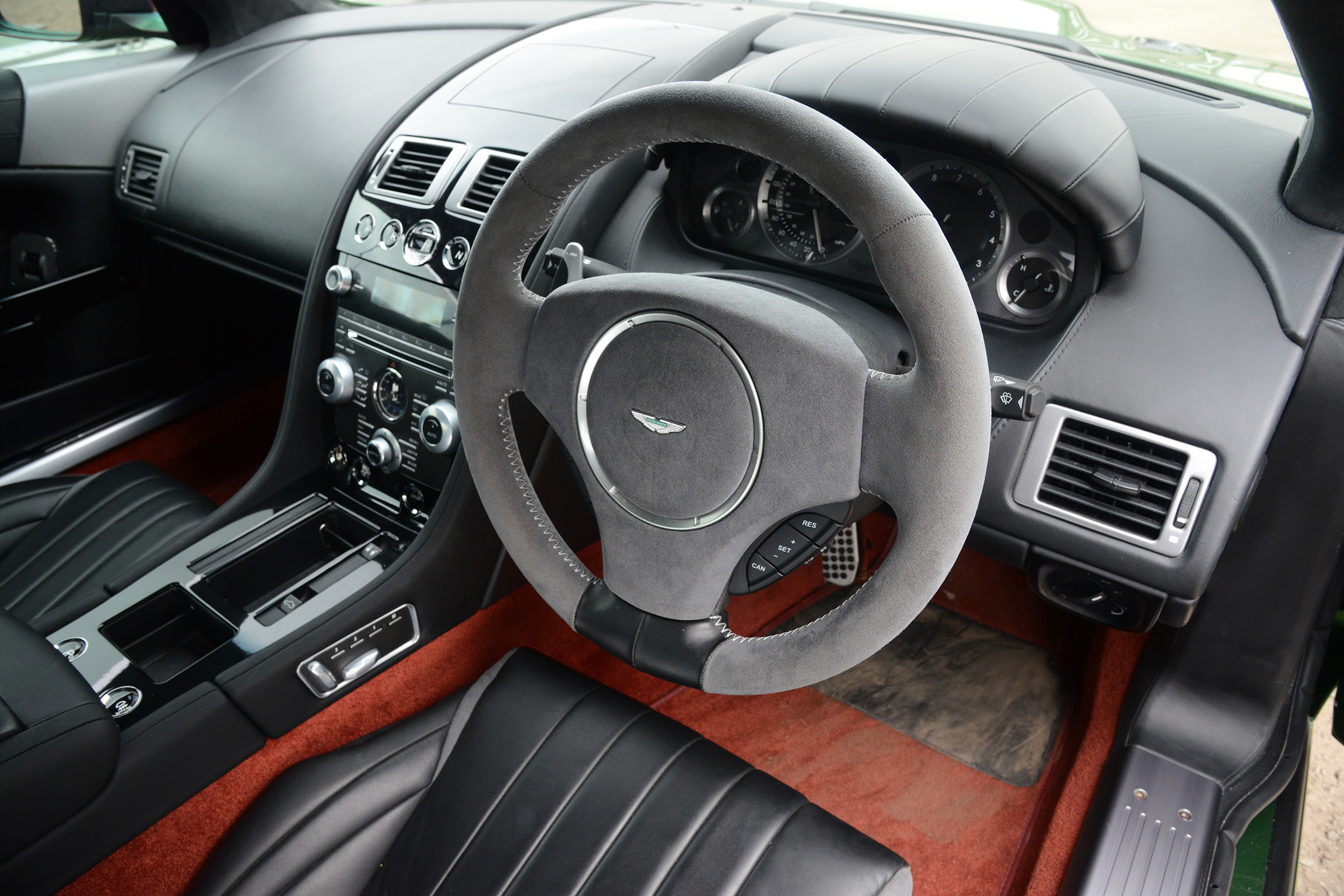 Kahn Vengeance - interior