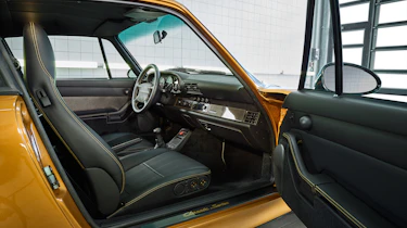 Porsche 993 911 Turbo - interior