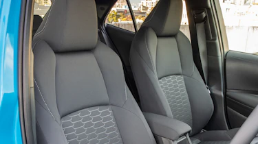 Toyota Corolla - front seats