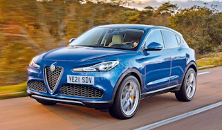 Alfa Romeo baby SUV - front (watermarked)