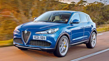 Alfa Romeo baby SUV - front (watermarked)