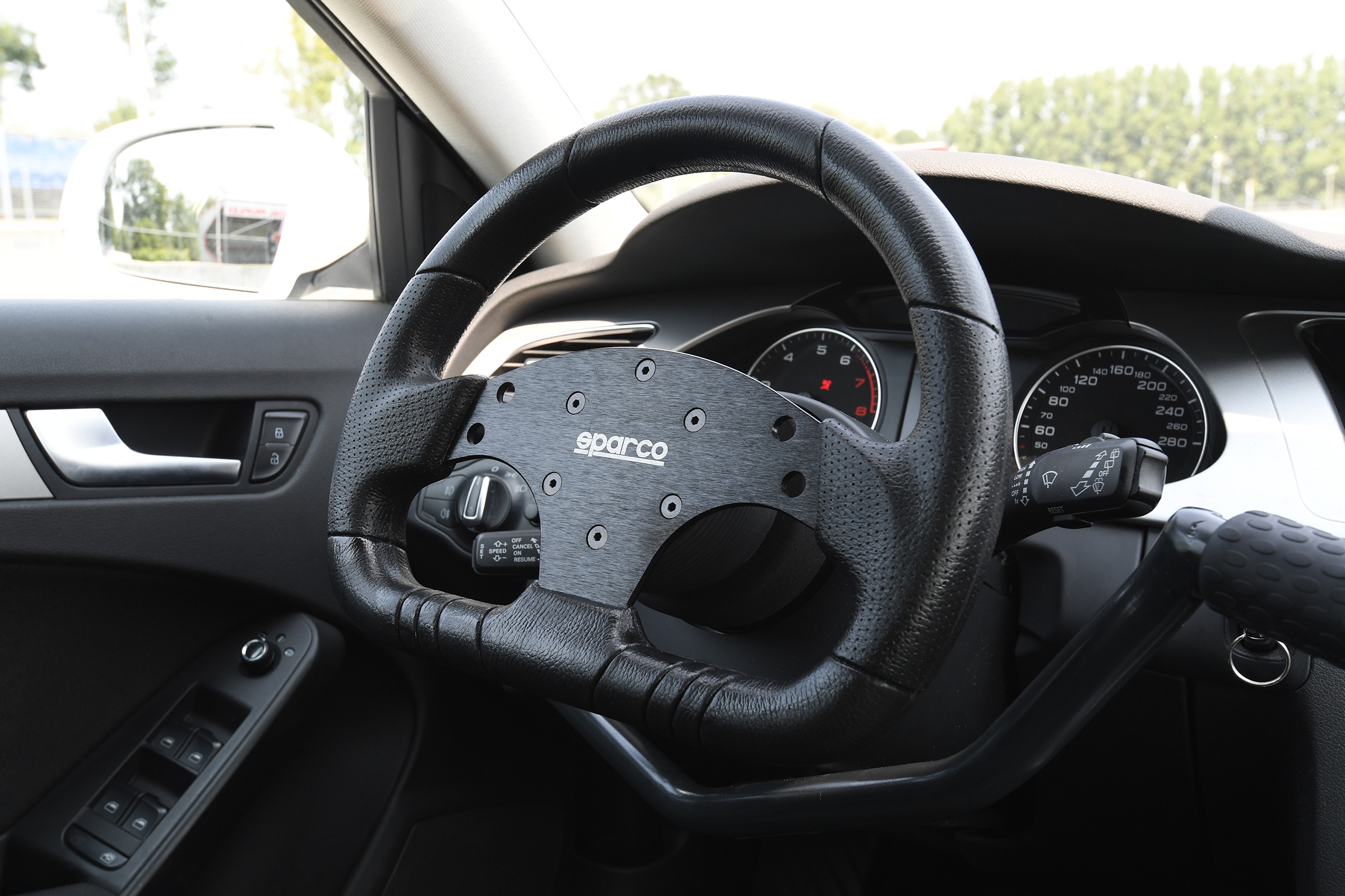 Audi A4 FitCar PPV steering wheel