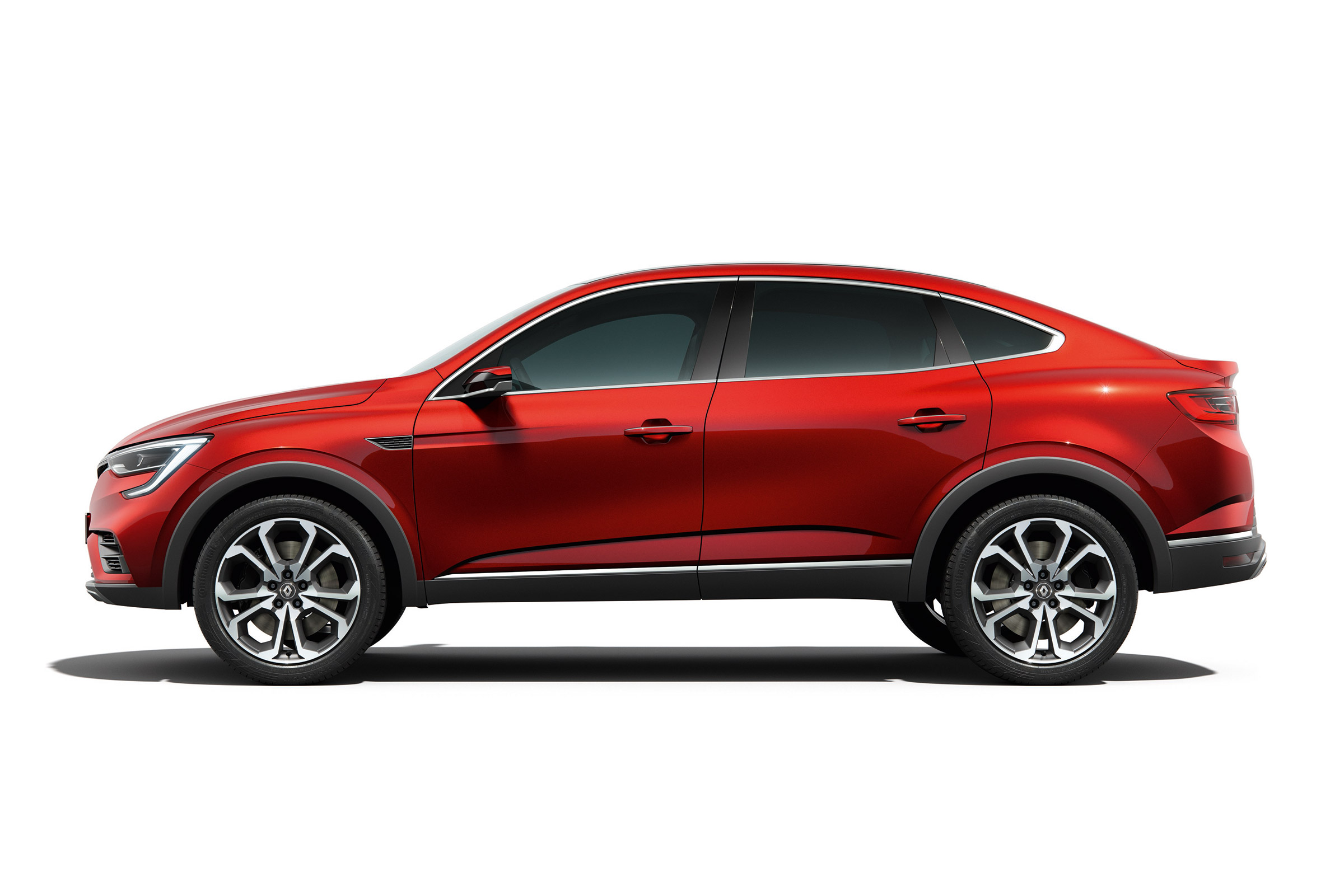 Renault Arkana - side studio