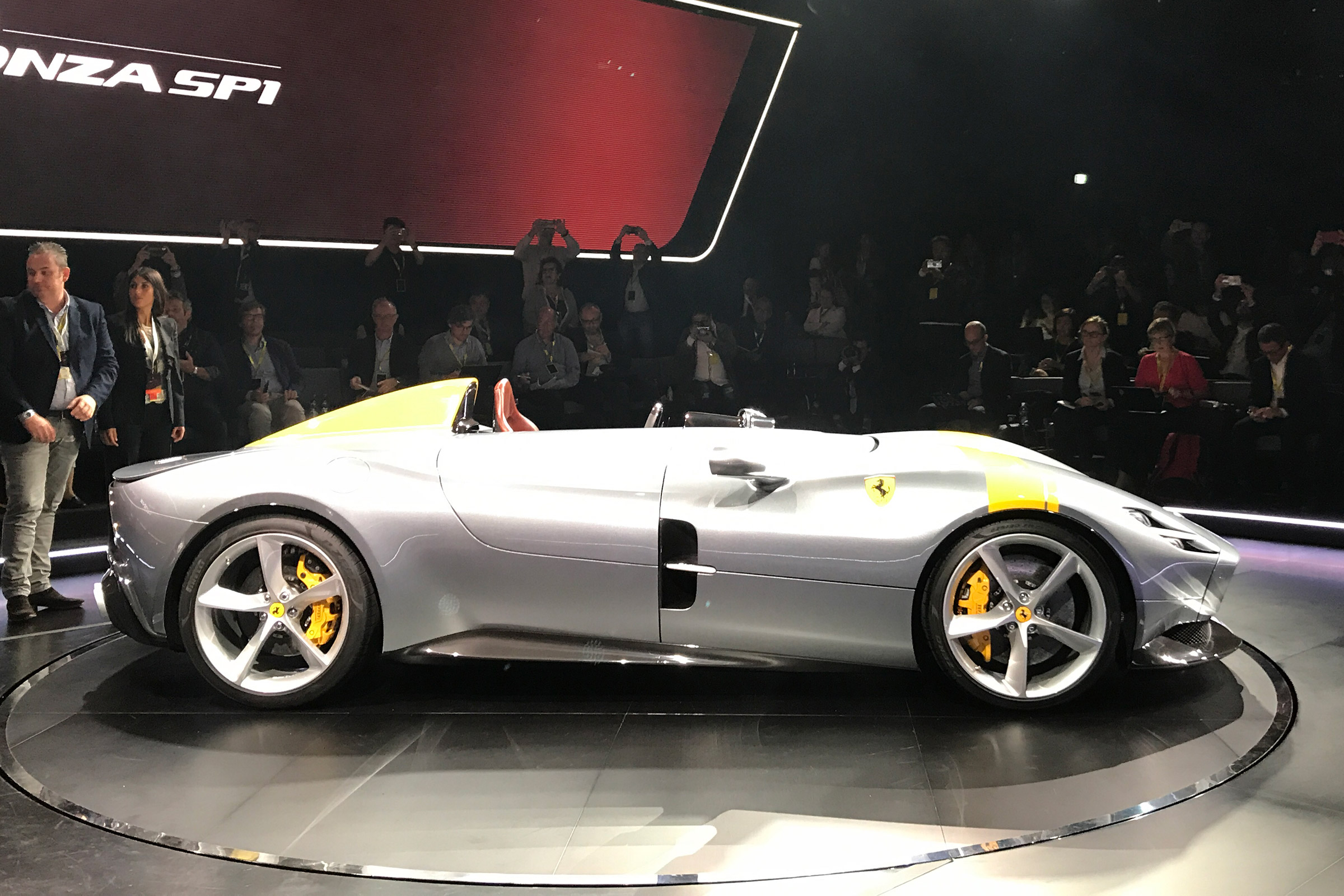 Ferrari Monza SP1 - reveal side