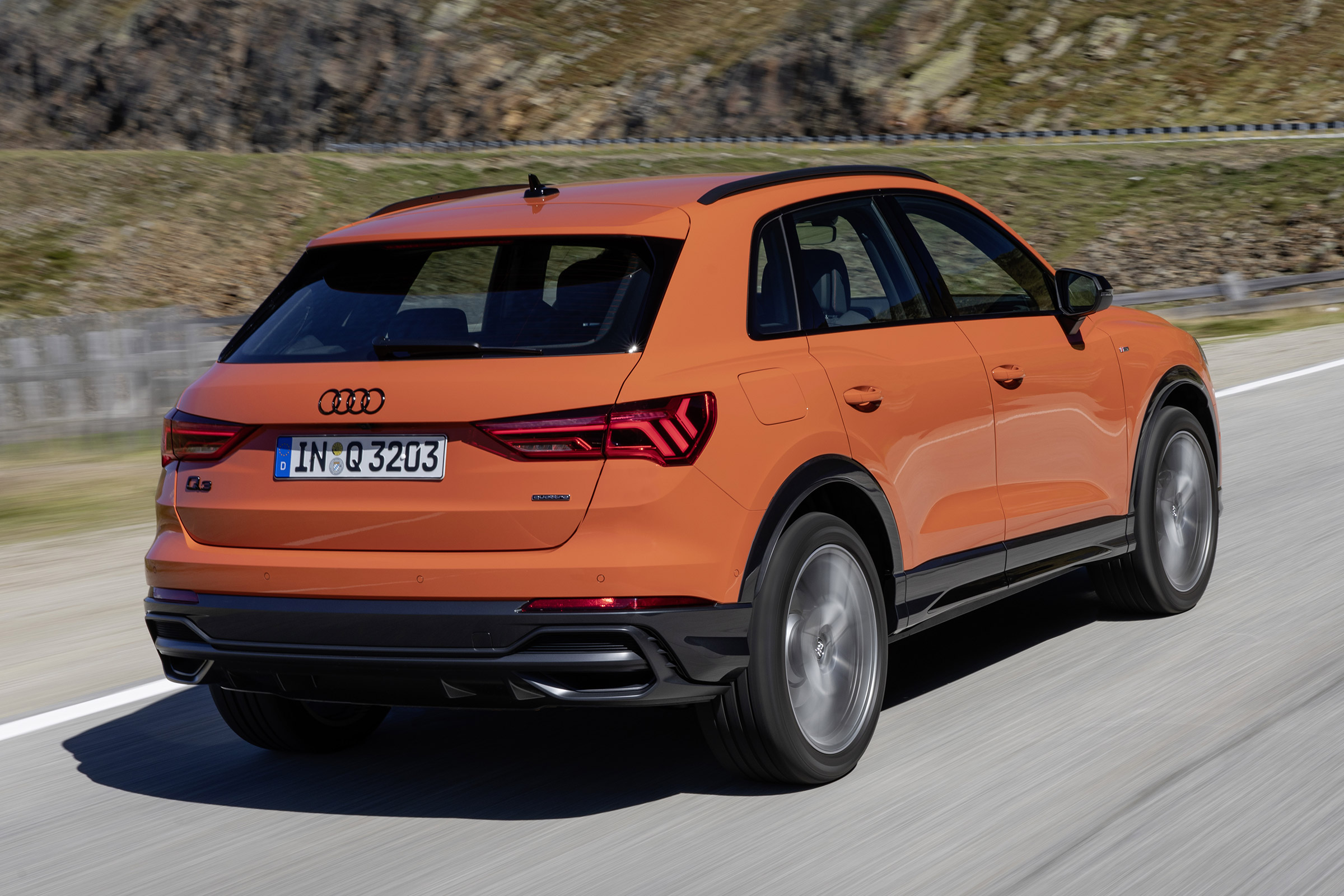 Audi Q3 - rear