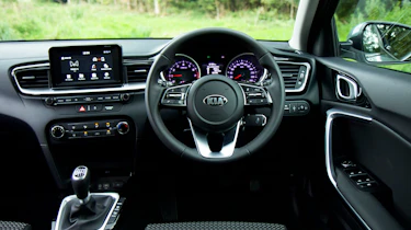 Kia Ceed SW - dash