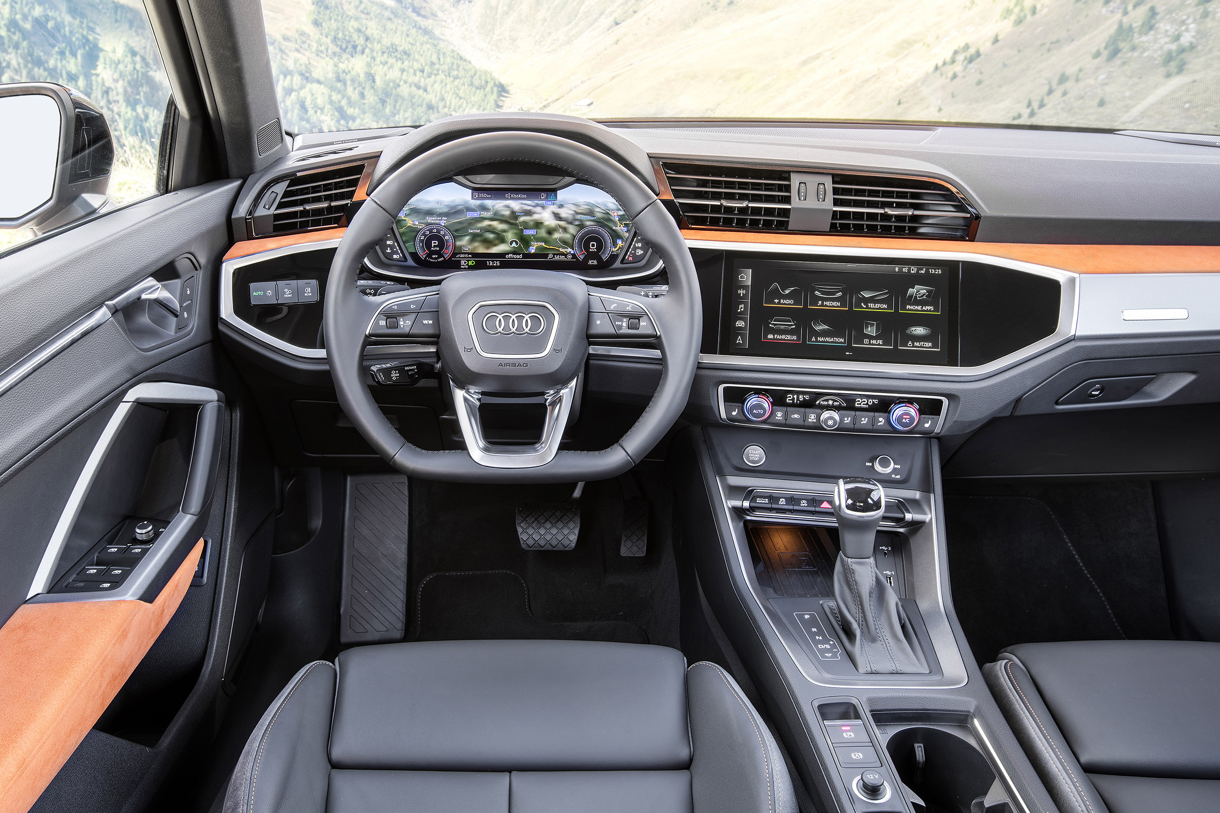Audi Q3 - dash