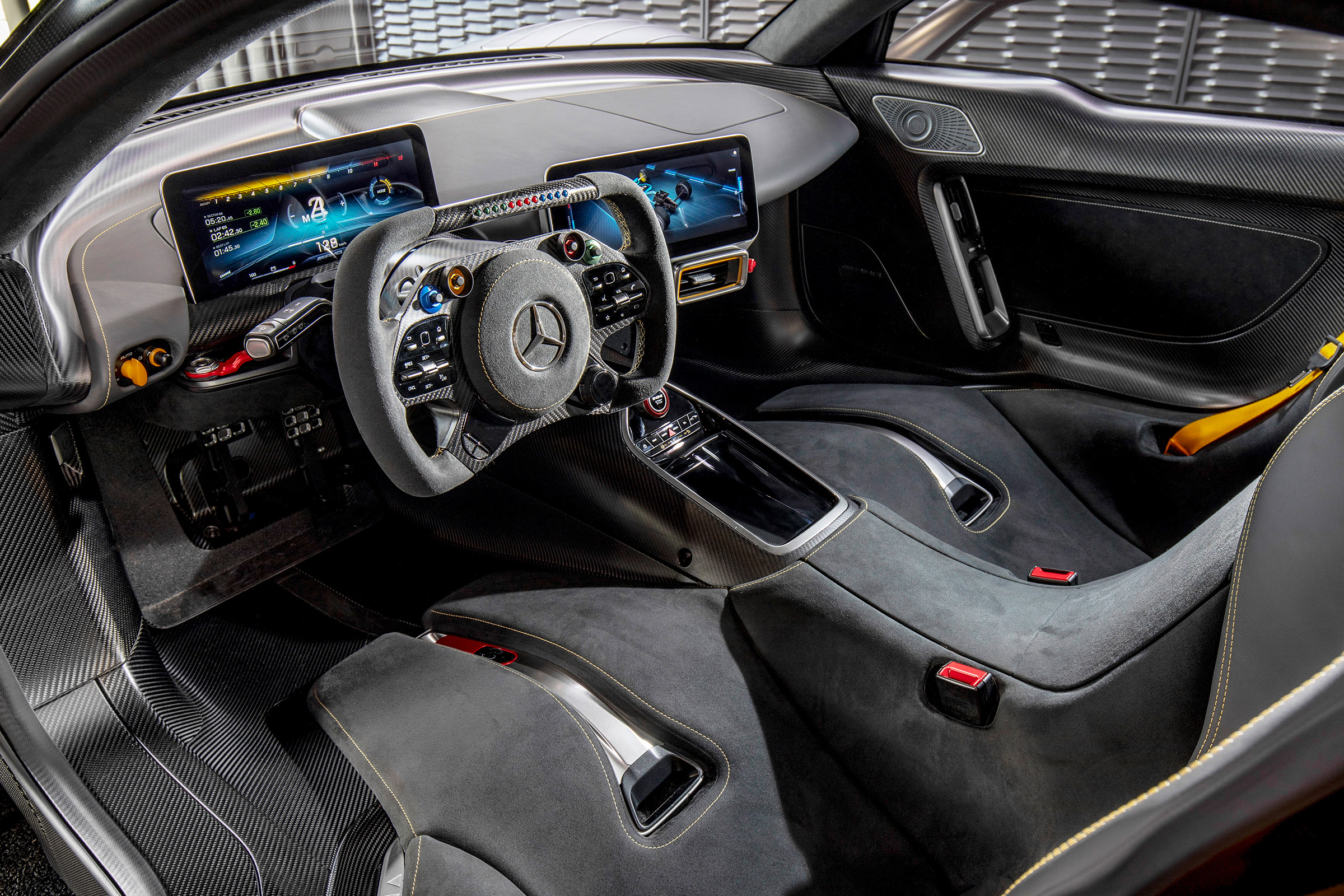 Mercedes-AMG One - interior