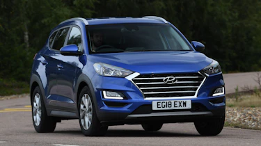 Hyundai Tucson - front cornering