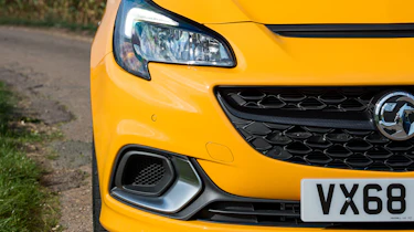 Vauxhall Corsa GSi - front detail