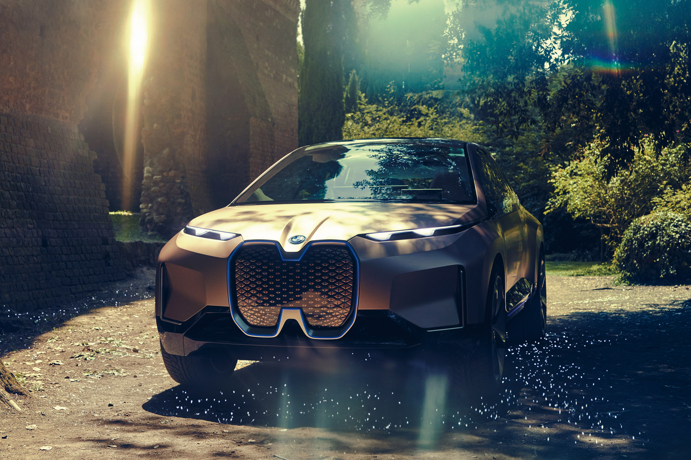 BMW Vision iNEXT concept - front
