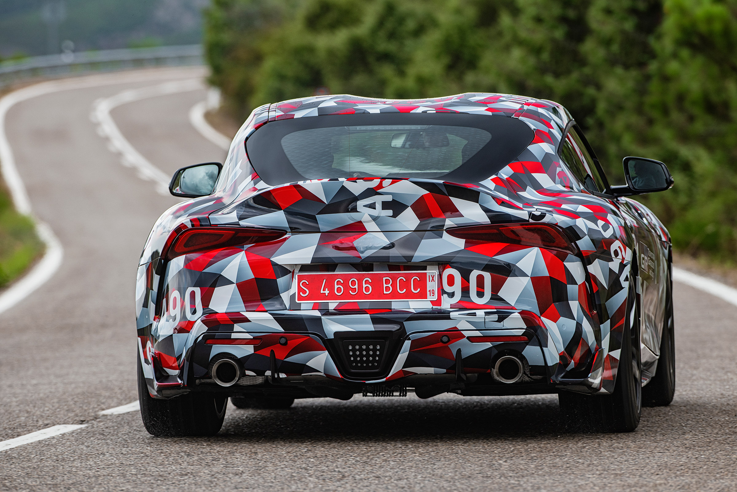 Toyota Supra prototype - rear tracking