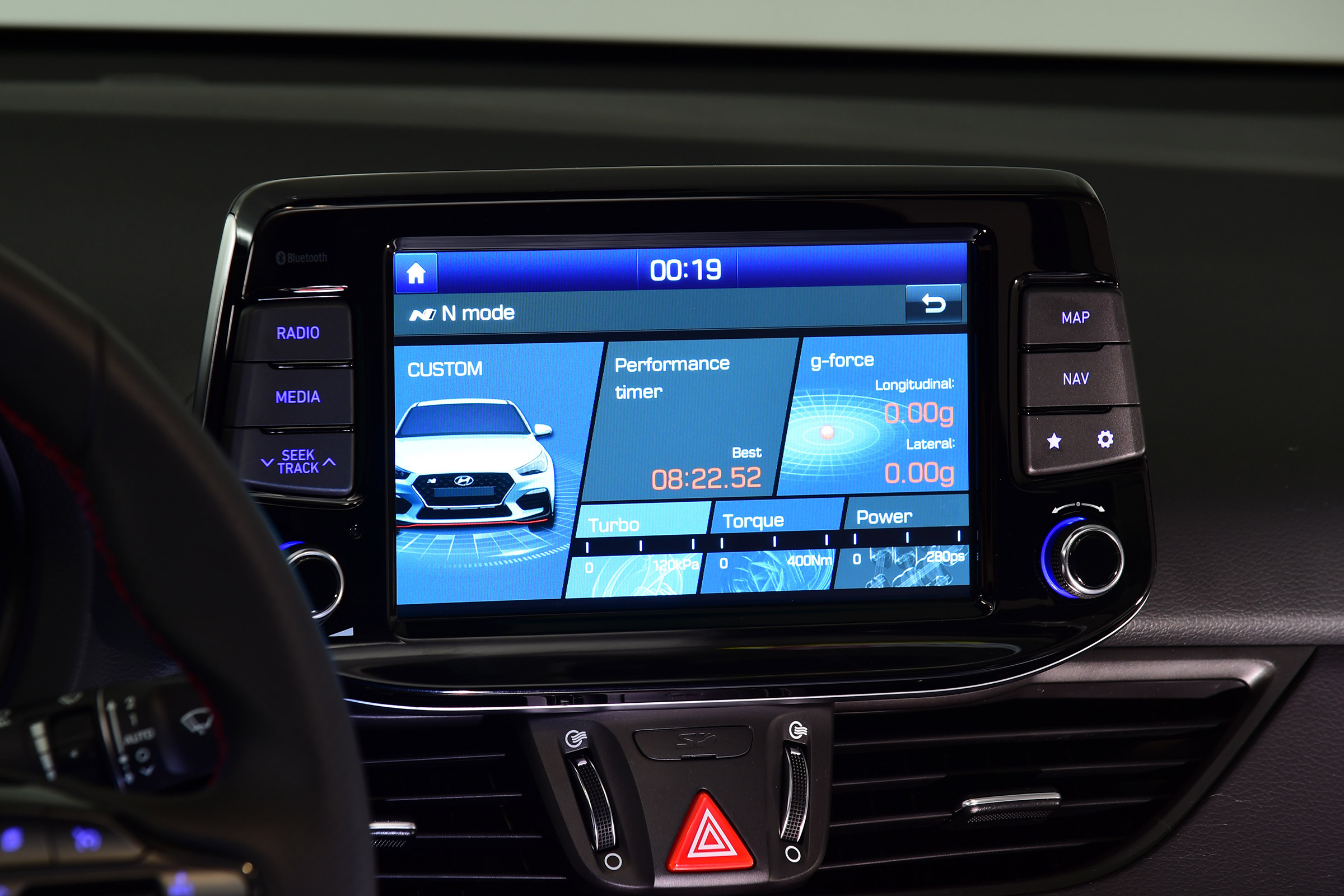 Hyundai i30 Fastback N - infotainment