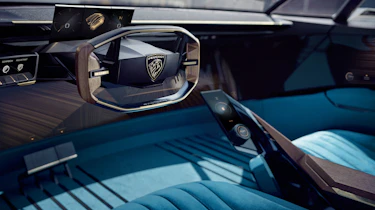 Peugeot e-LEGEND - cabin