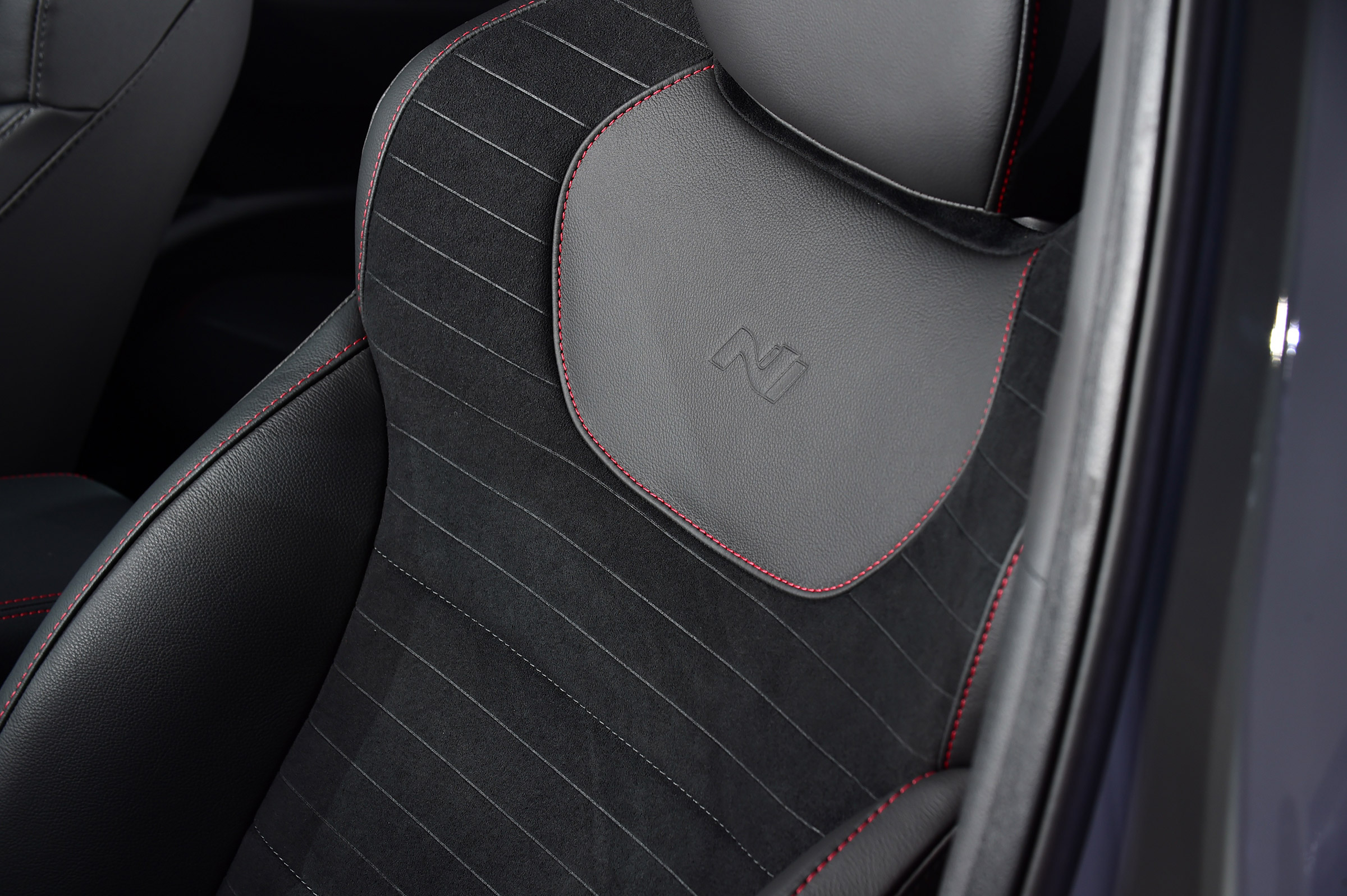 Hyundai i30 Fastback N - seats