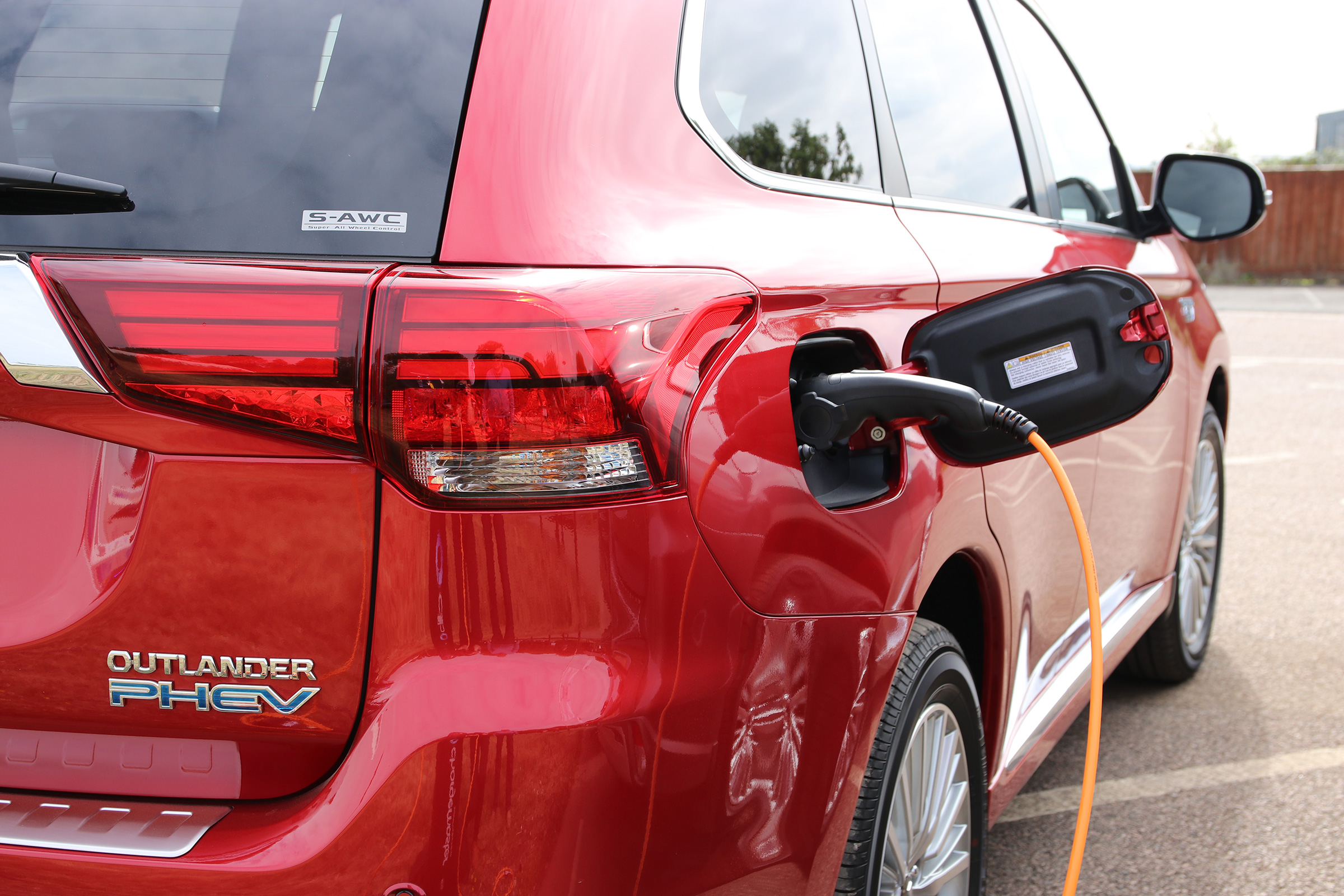 New 2019 Mitsubishi Outlander PHEV plugged in