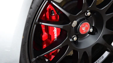 Abarth 124 GT - brake