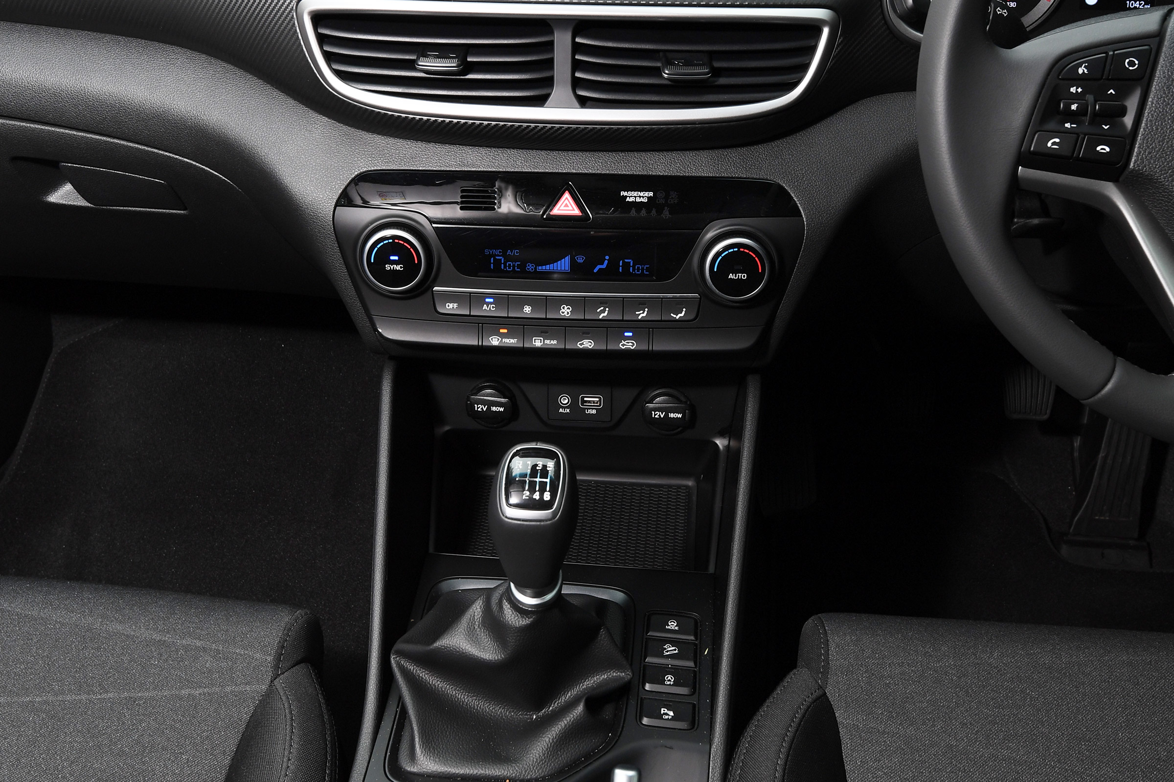 Hyundai Tucson - centre console