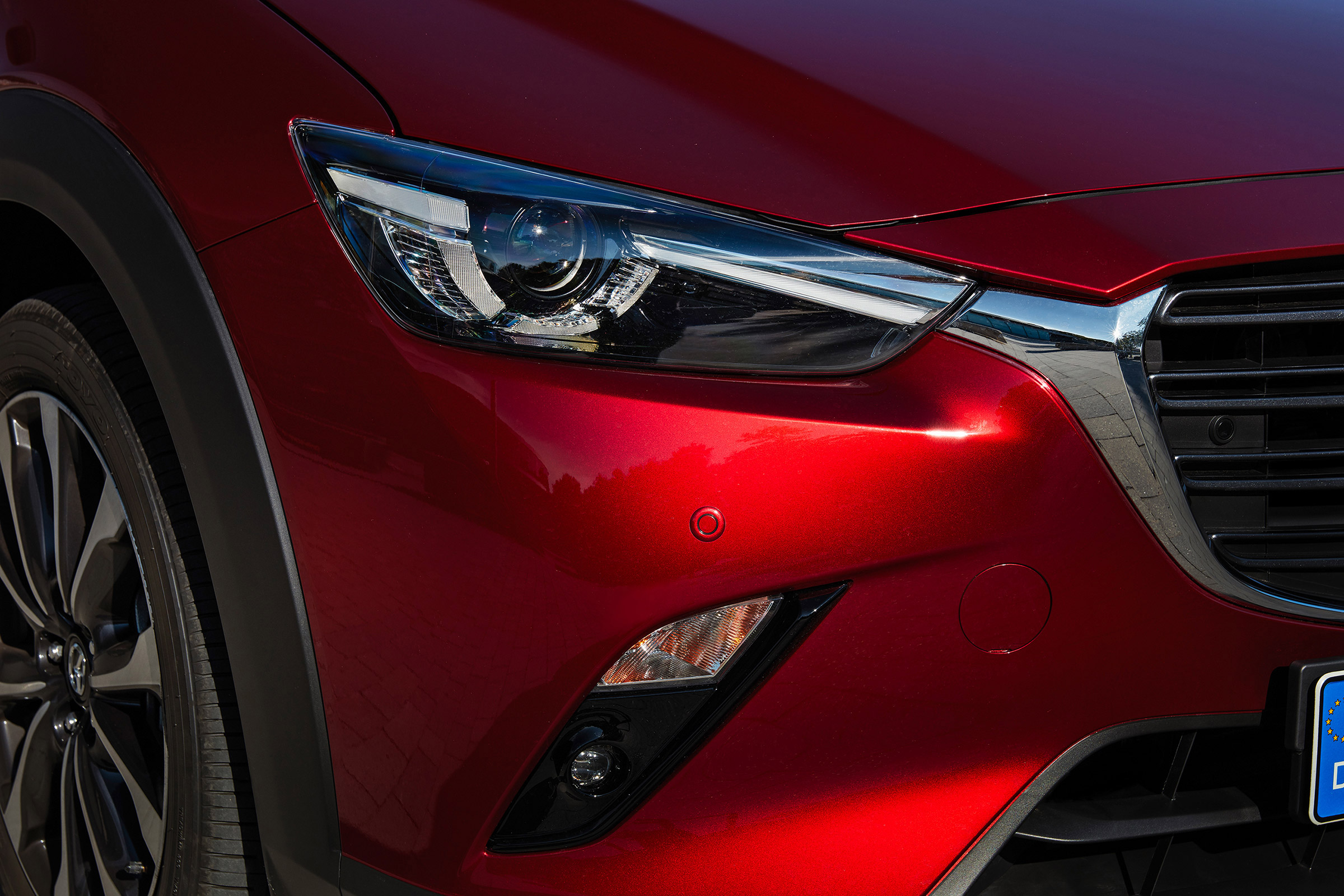 Mazda CX-3 - front light