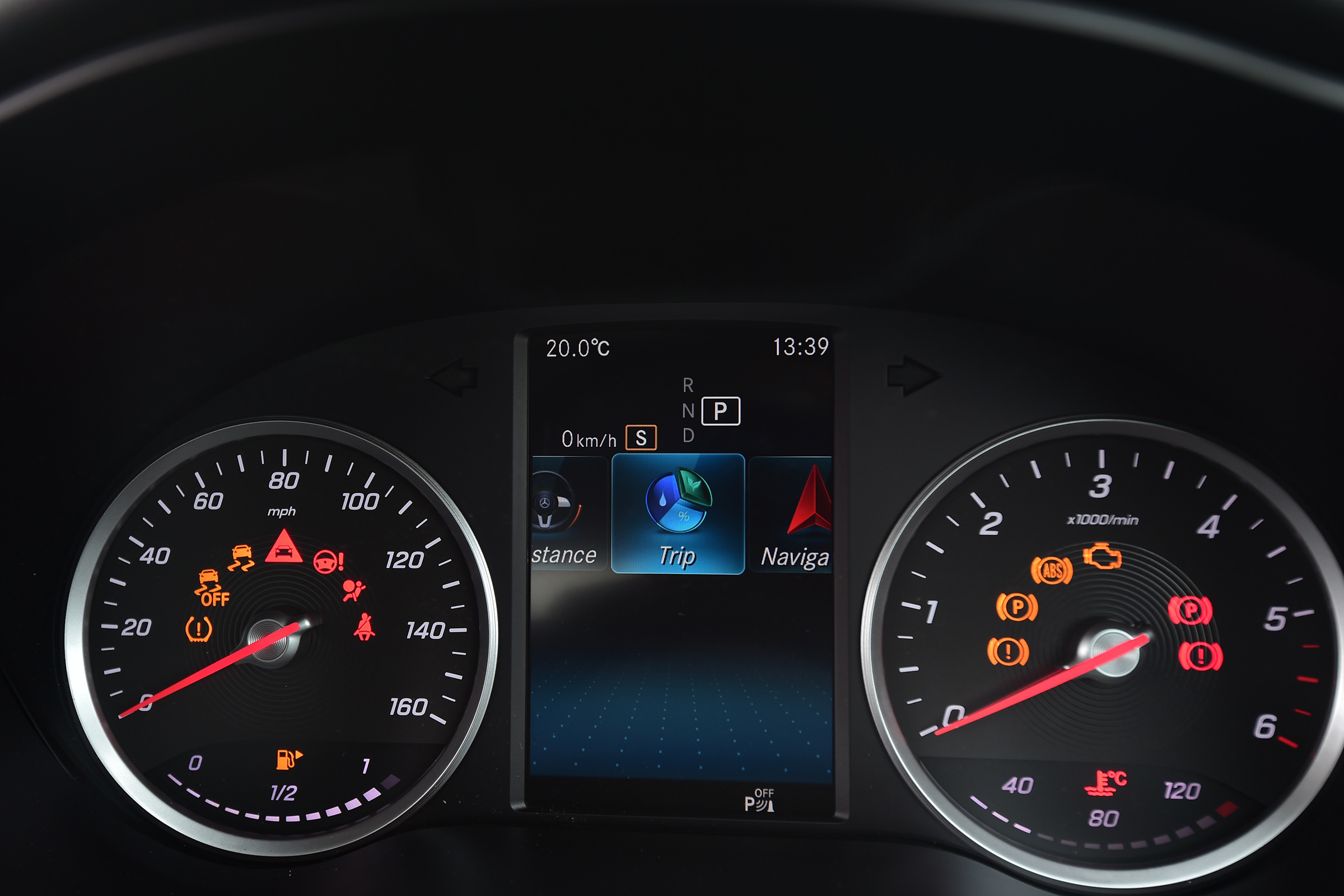 Mercedes C-Class dials
