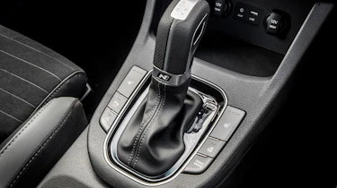 Hyundai i30 N-Line - gear lever