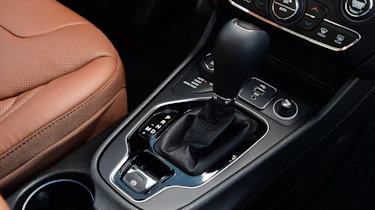 Jeep Cherokee - gear lever