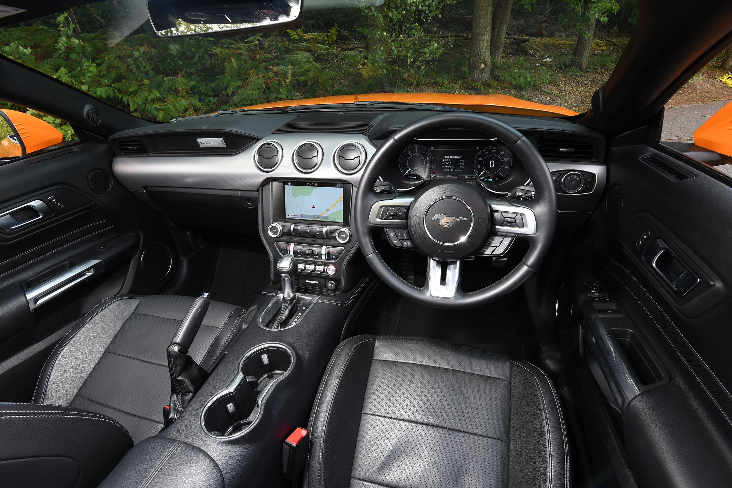Ford Mustang Convertible - interior
