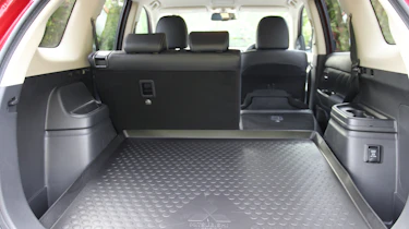 New 2019 Mitsubishi Outlander PHEV luggage area
