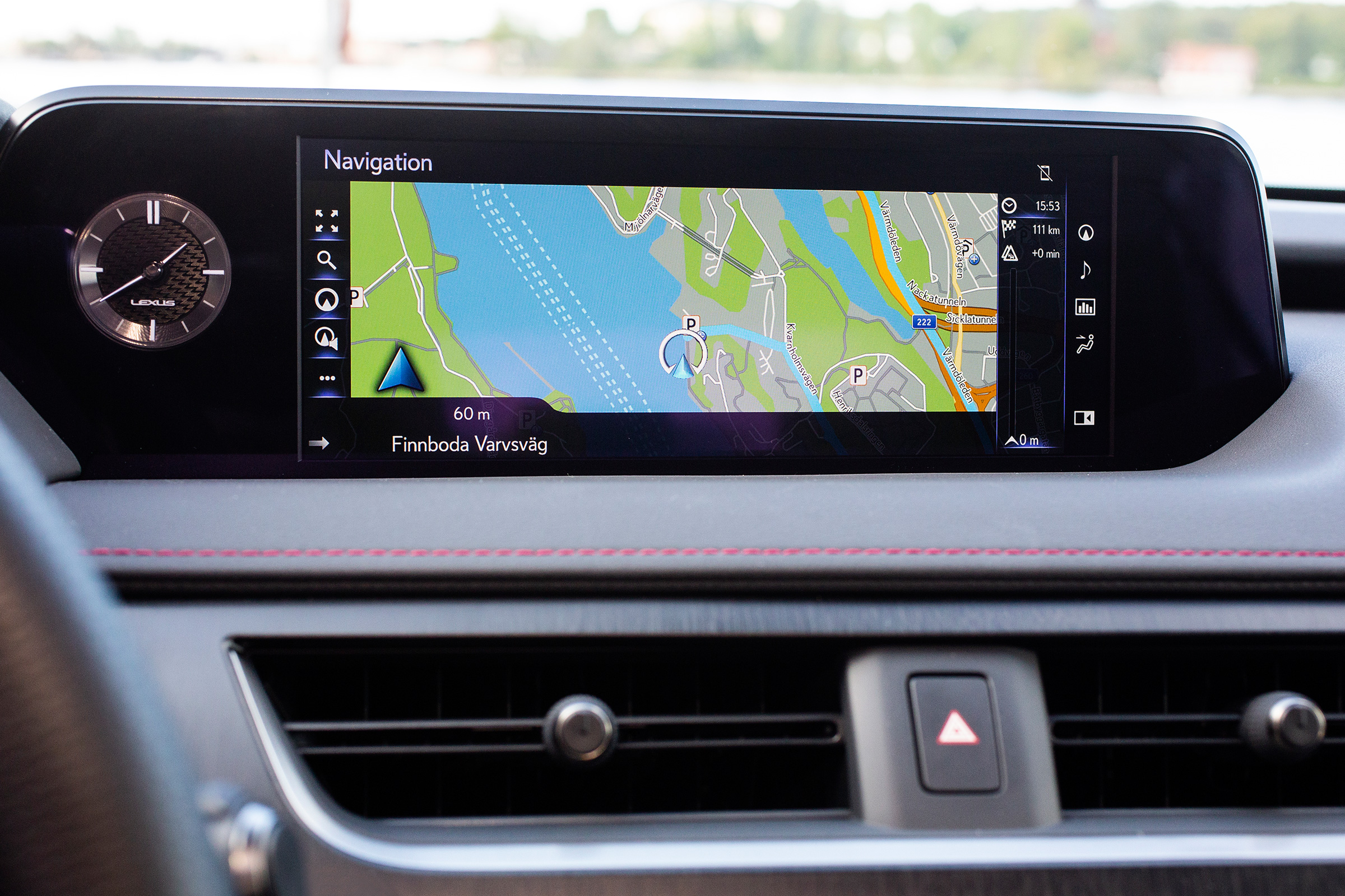 Lexus UX - infotainment