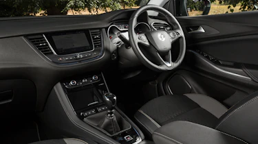 Vauxhall Grandland X - cabin