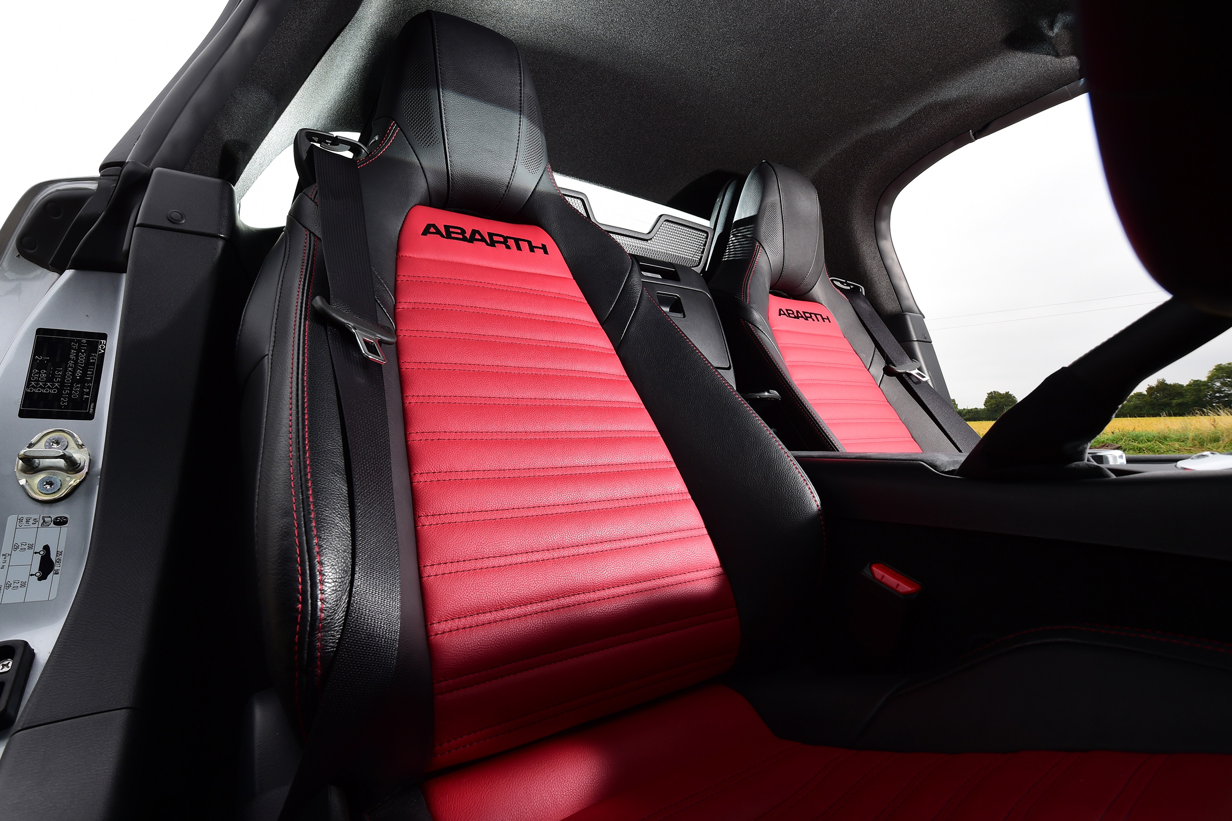 Abarth 124 GT - seats