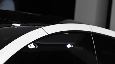 Tesla Roadster - roofline