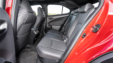 Lexus UX - back seats