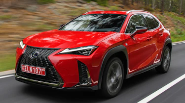 Lexus UX - front