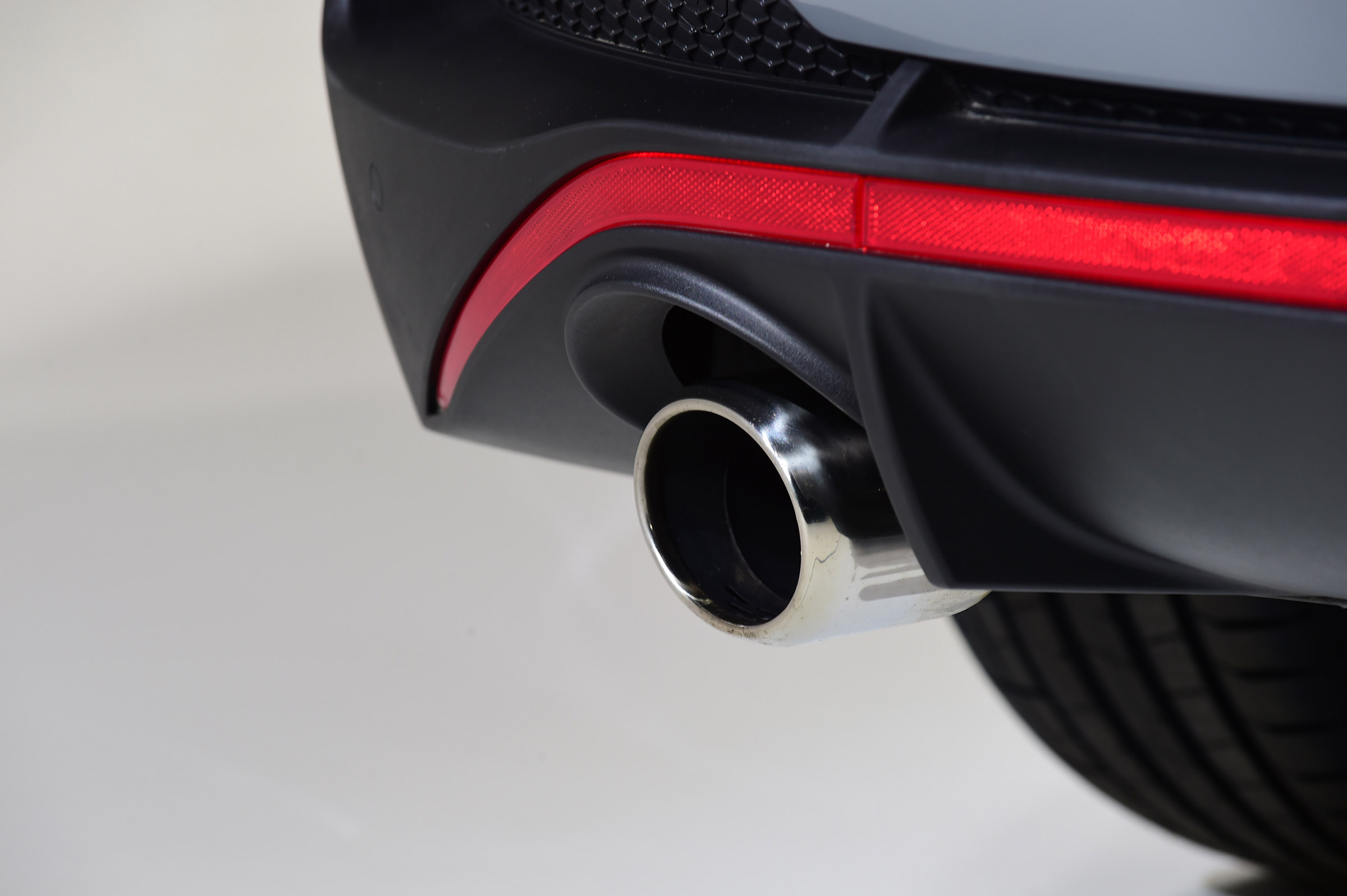 Hyundai i30 Fastback N - exhaust