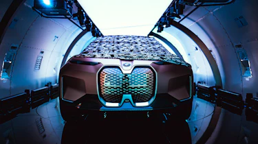 BMW Vision iNEXT concept - plane full front