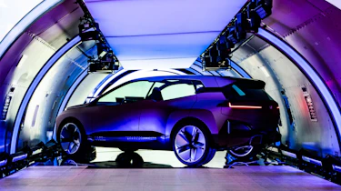 BMW Vision iNEXT concept - plane side/rear