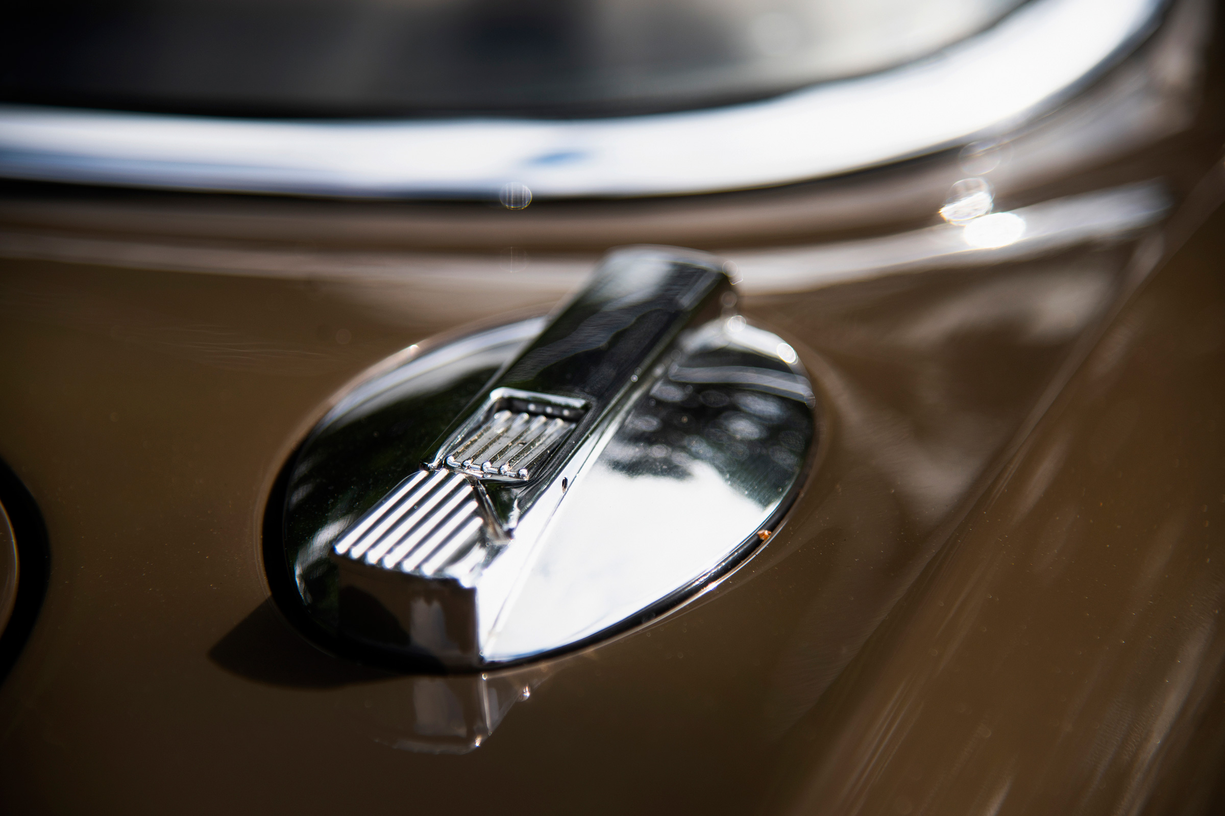 Jaguar XJ6 S1 fuel filler cap