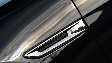 Jaguar XE - Air vent